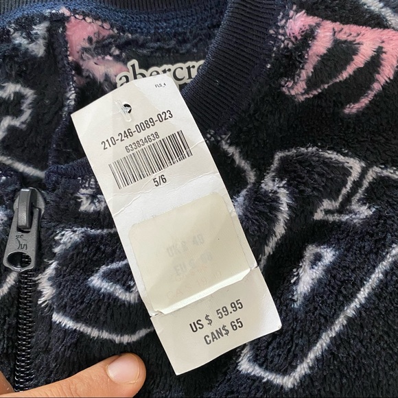 🥰BNWT Abercrombie Kids Sleepwear for Girls, 100% Polyester, for a 5-6 Year Old - Picture 4 of 5